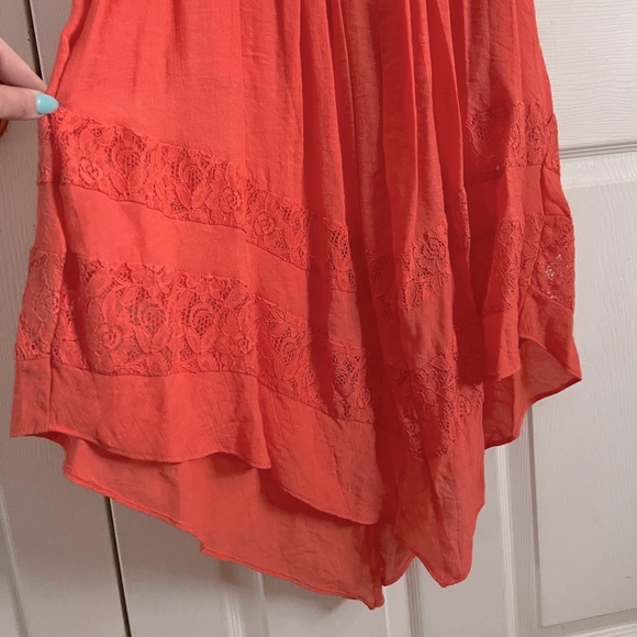 Flowy dress - Picture 2 of 5